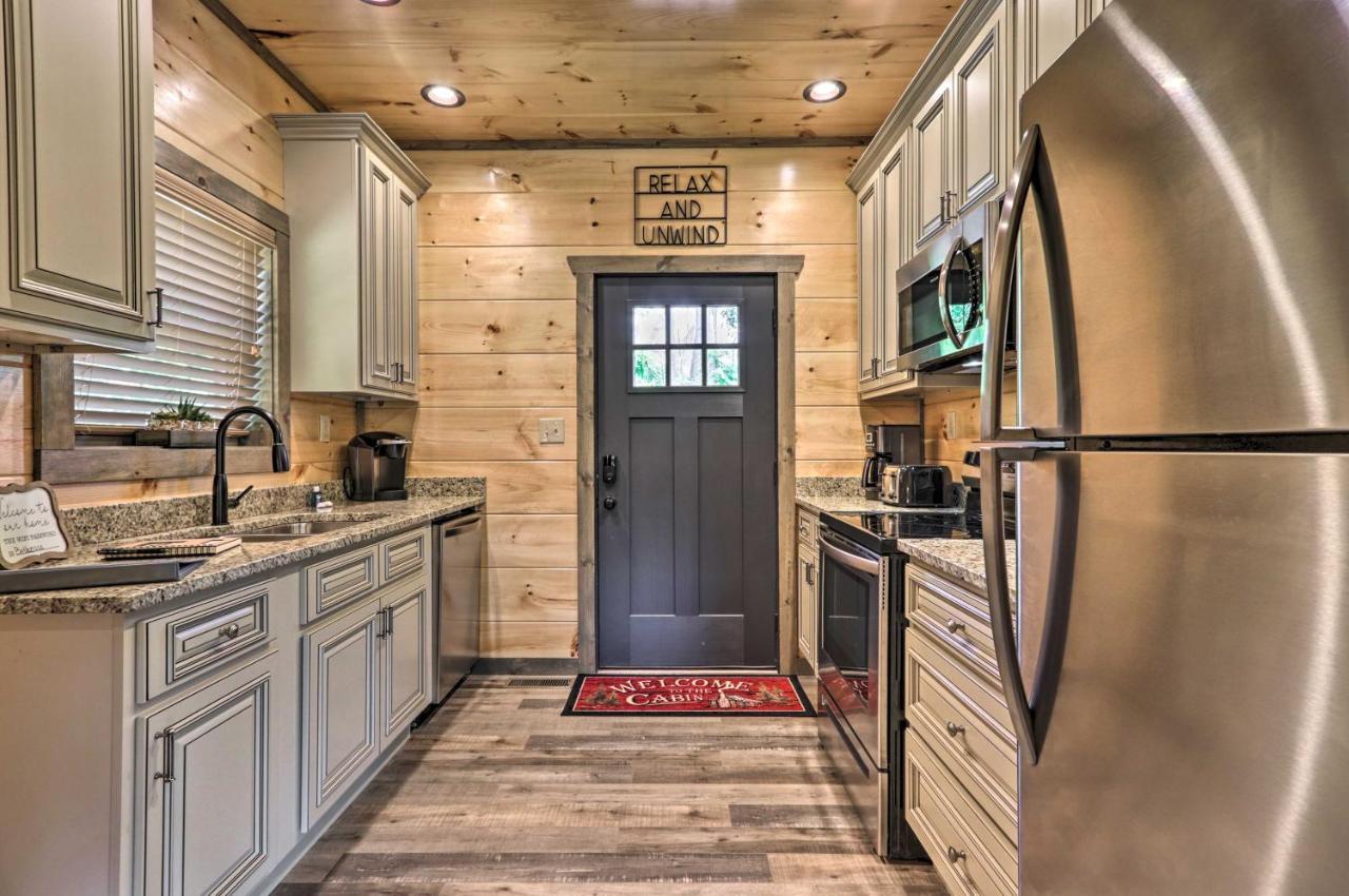 Modern Cabin With Hot Tub And Game Room In Gatlinburg! Dış mekan fotoğraf